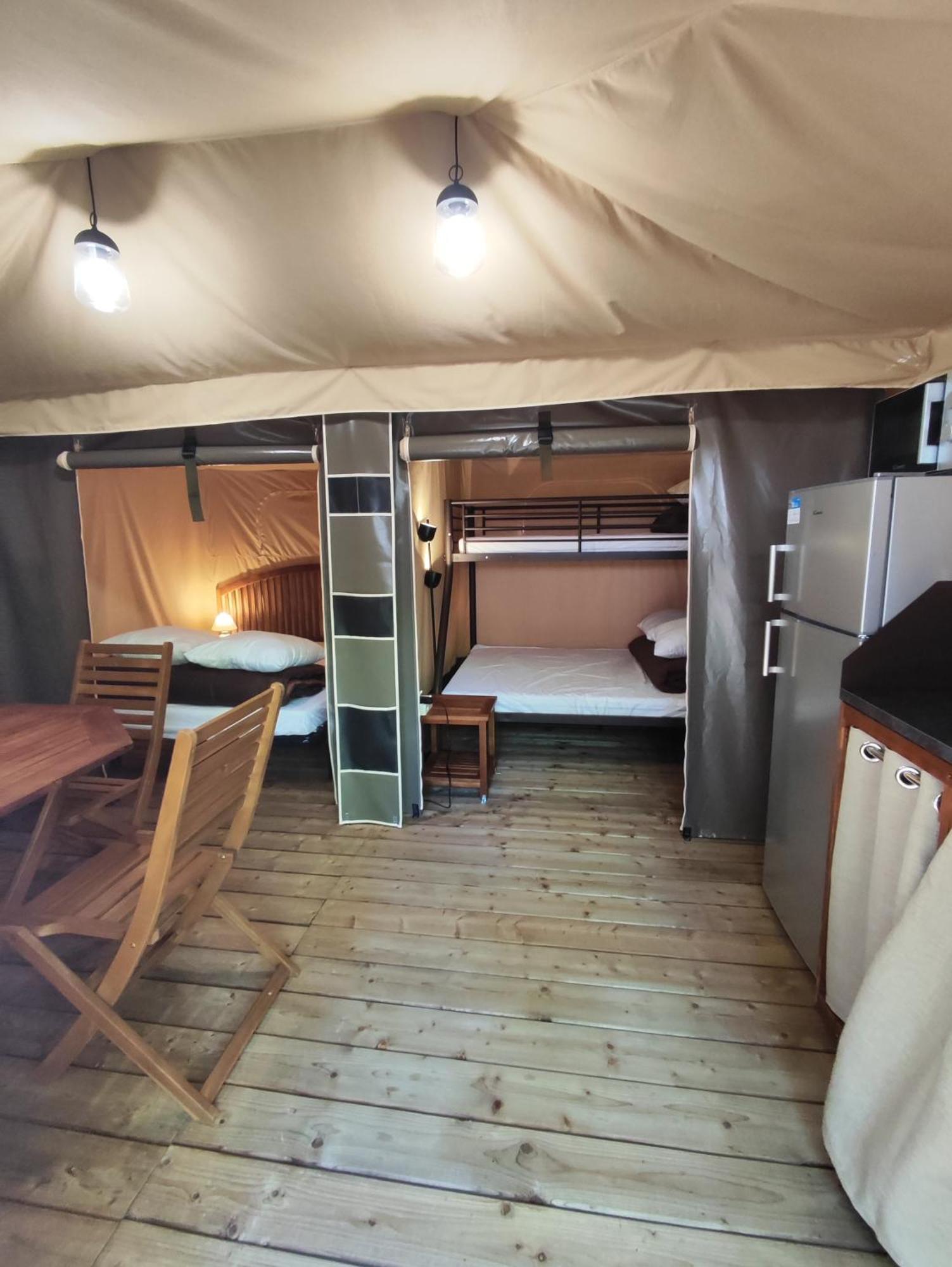 Camping Porte Des Alpilles By M.A Destination Glamping Saint-Etienne-du-Gres Exterior photo